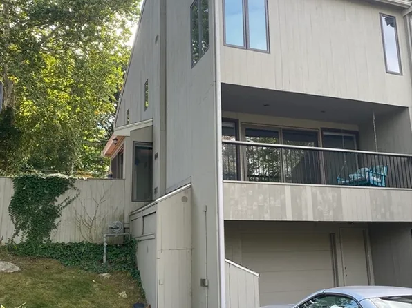 120 Mill Pond #120, North Andover, MA 01845