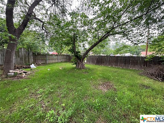 3rd image of 1209 Conway Dr