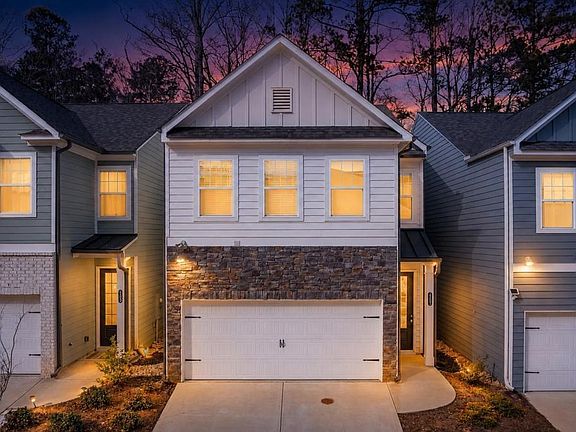 2nd image of 487 Bishop Ln