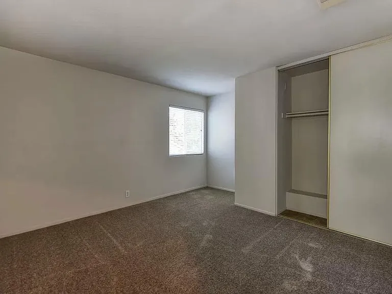 Upstairs bedroom 2