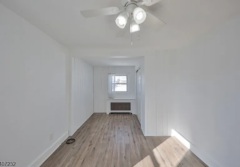444 James St #B — Photo 19