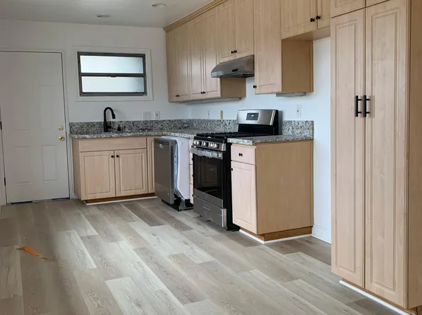 6162 Acorn St, San Diego, CA 92115