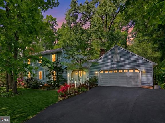 2nd image of 4275 Evergreen Rd