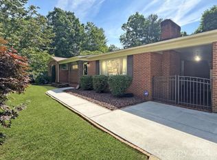 181 Huntington Dr, Hudson, NC 28638
