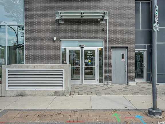 3rd image of 404 C Ave S #314