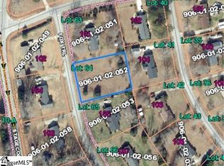 103 Fox Trl, Laurens, SC 29360