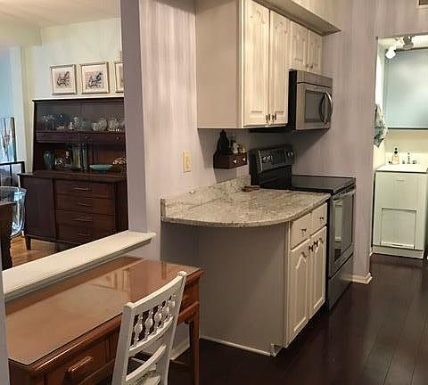 5th image of 330 E Beaumont Ave APT 104