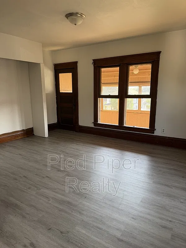 1 bed, 1.0 bath, 746 sqft, $700 — Photo 4