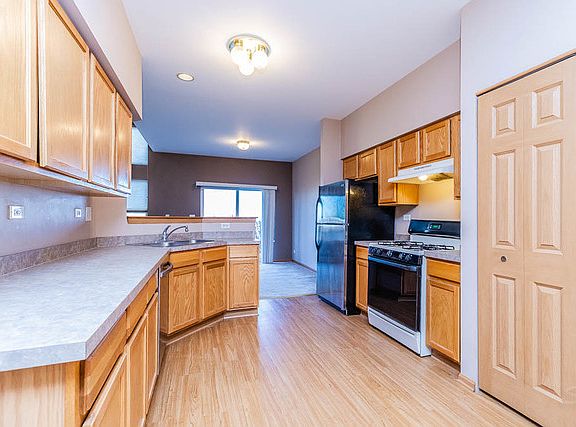 3rd image of 7025 Clearwater Dr