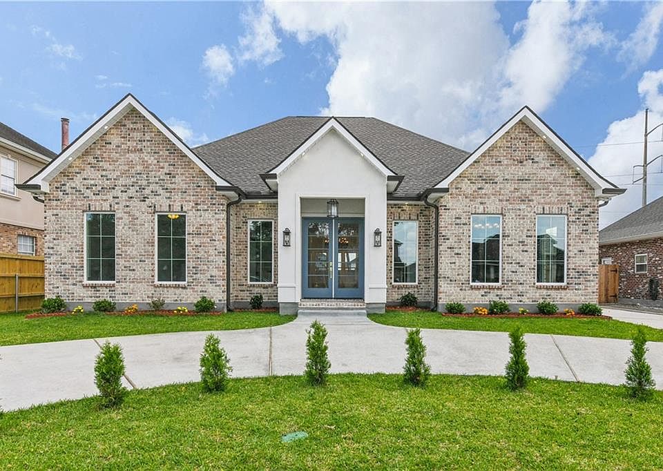 1st image of 1105 Lake Frances Dr