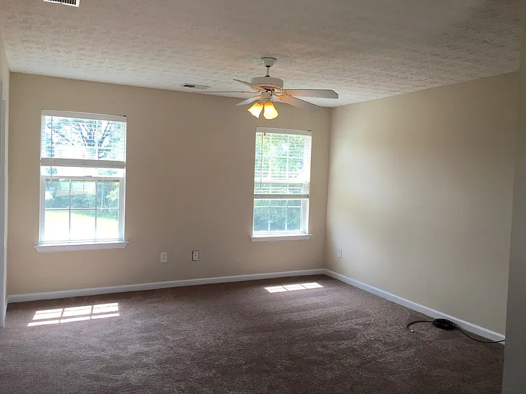 126 Potomac Dr — Photo 8