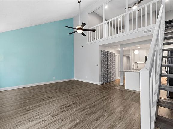 3rd image of 1544 Crescent Pointe Ln #1