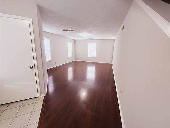 4th image of 19307 Moss Meadow Ln