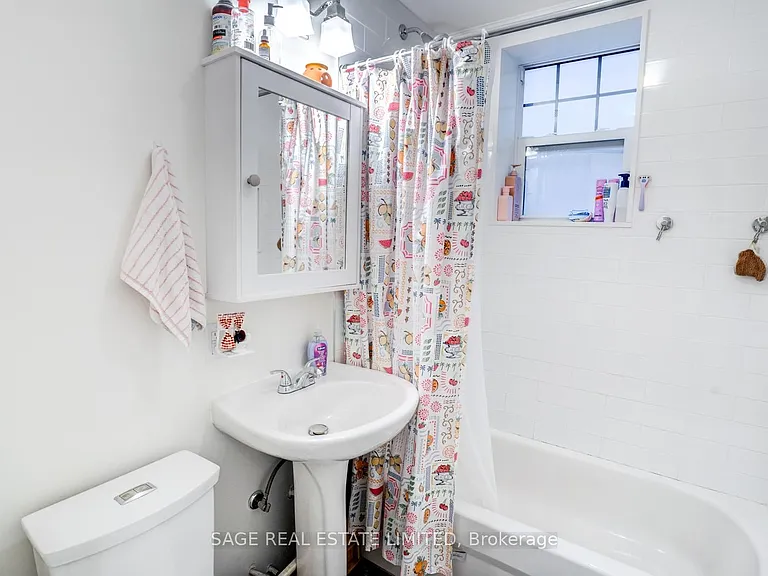 48 Lawton Blvd #9 — Photo 20