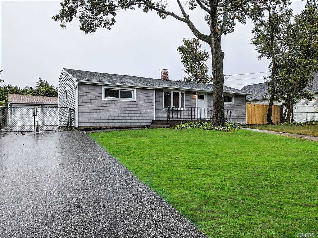 45 Spruce Street, Central Islip, NY 11722 Zillow