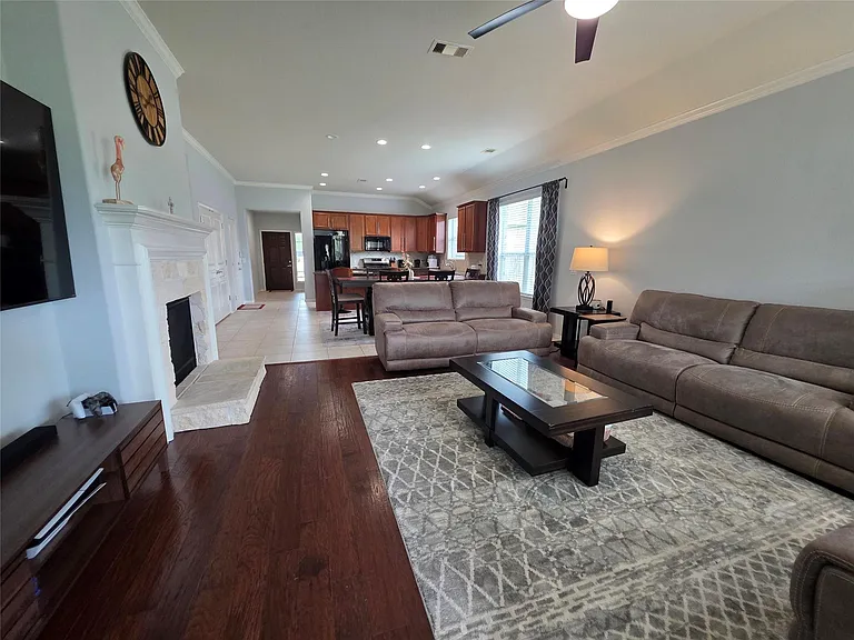 7142 Breton Bay Pass — Photo 10