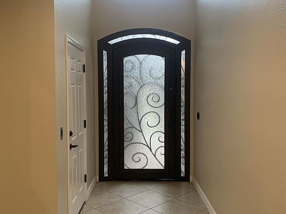 3rd image of 9755 N 80th Pl