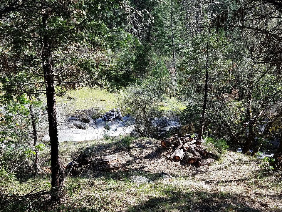 Possible Creekside Campsite 