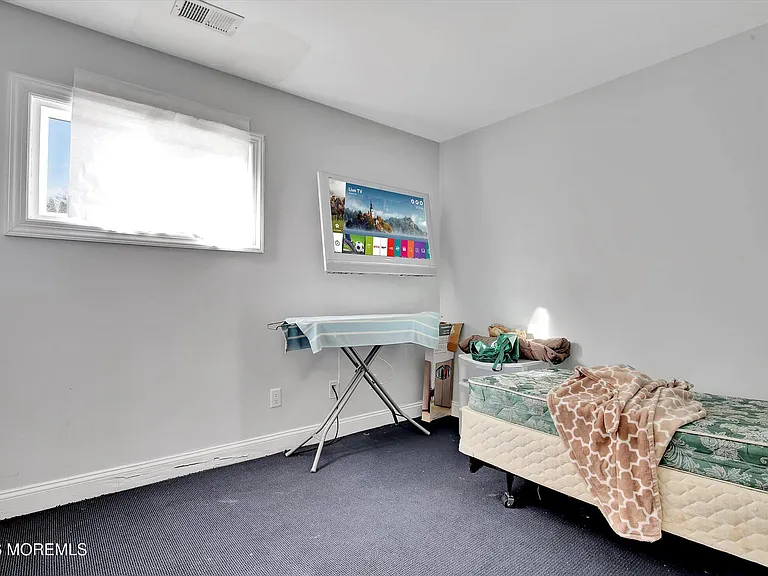 980 Woodgate Ave — Photo 16