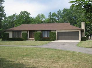 4930 Shawnee Rd, Sanborn, NY 14132