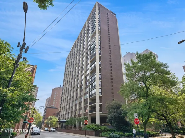 1 E Schiller St APT 10B, Chicago, IL 60610