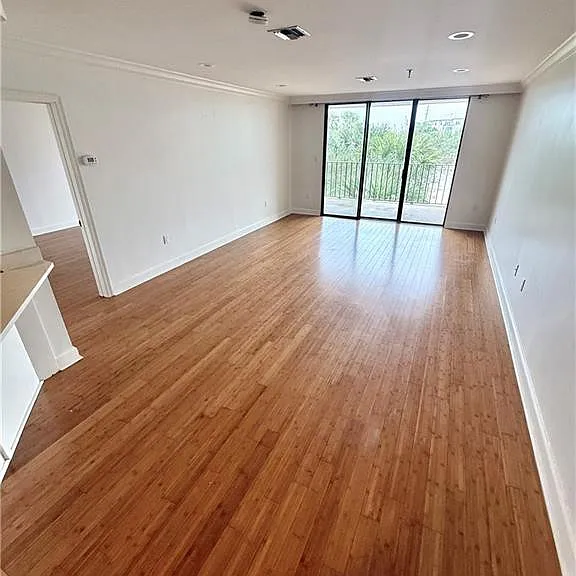 1 Marina Dr — Photo 3