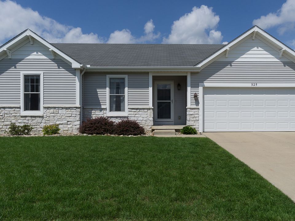 1st image of 925 Potter Point Dr