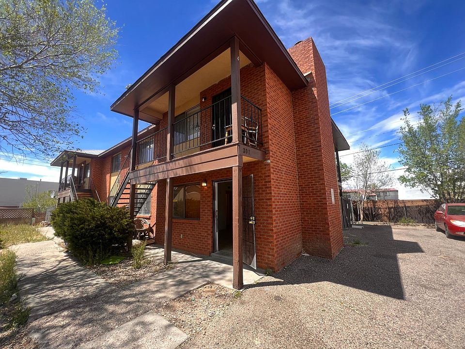 1st image of 301 Dunes Pl SE #0