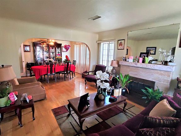 2nd image of 8905 S Wilton Pl