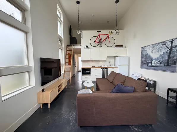 1412 20th Ave APT C, Seattle, WA 98122