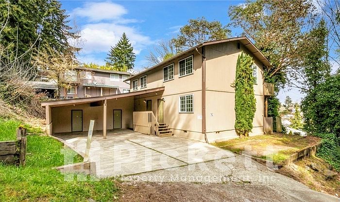 1st image of 629 Adele Ave