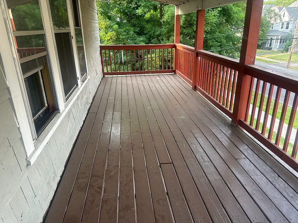 852 South Ave #2