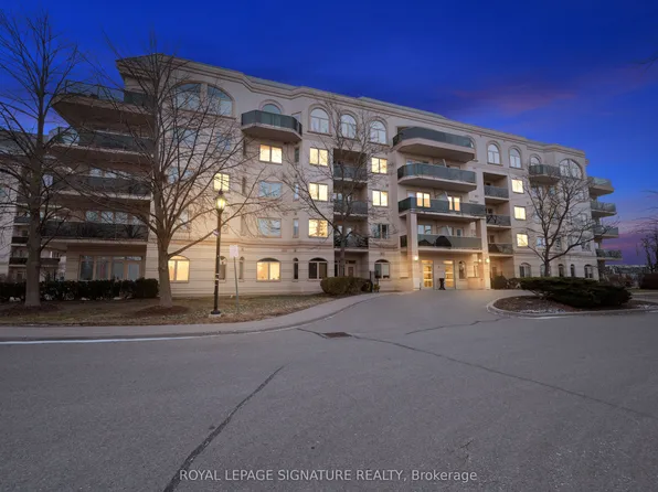 3 Dayspring Cir Unit 205, Brampton, ON L6P 1B7