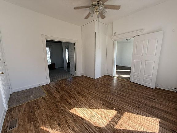 5th image of 211 W Main St