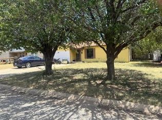1704 Hamilton St, Pampa, TX 79065