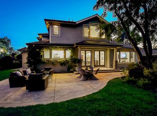 945 Chestnut St, San Carlos, CA 94070