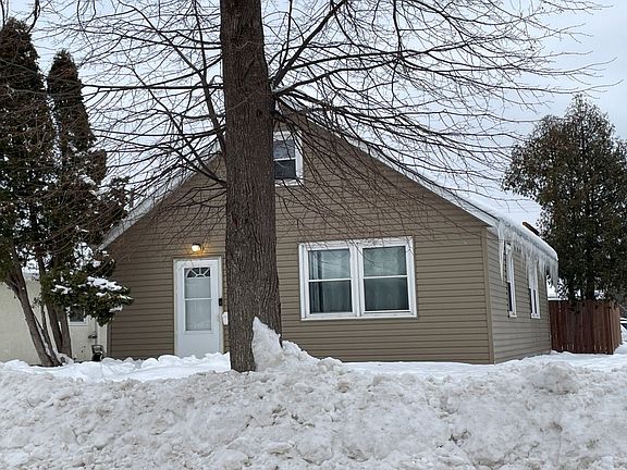 3rd image of 400 4th Ave S