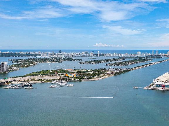 3rd image of 888 Biscayne Blvd APT 3504