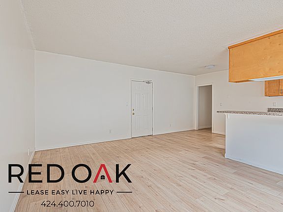 4th image of 8401 1/2 Cedros Ave #10