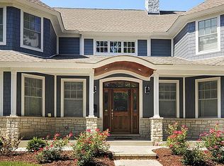 403 Ames St, Libertyville, IL 60048