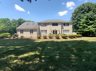 8 E Lawn Dr, Holmdel, NJ 07733