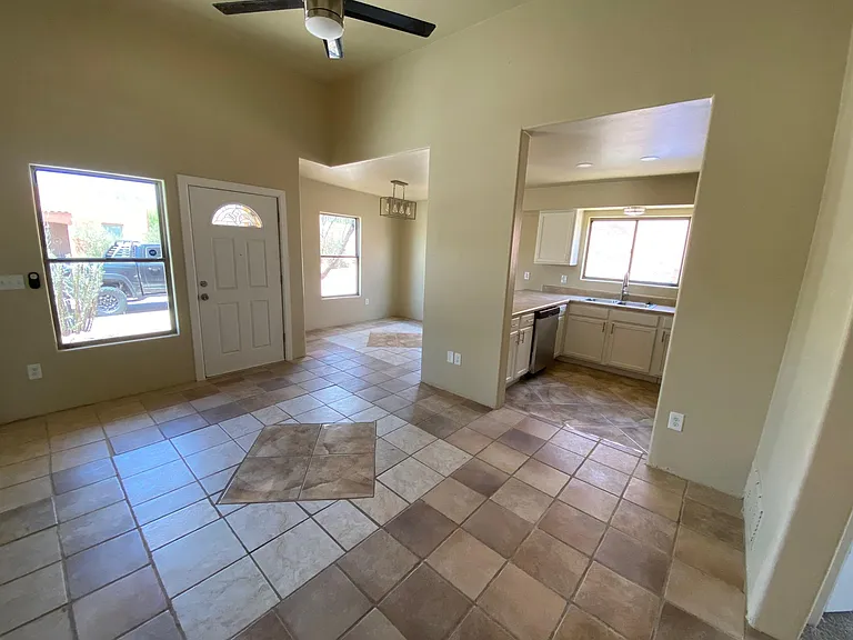 5730 E Calle De Hielo Dulce — Photo 5