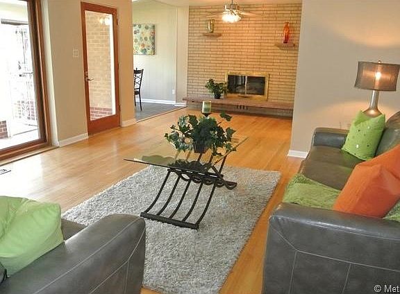 4th image of 3095 S Race St