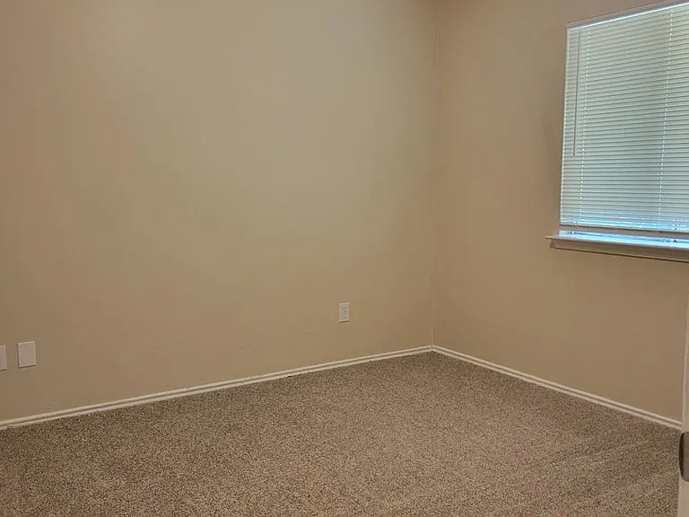 8819 Roaring Point Dr — Photo 17