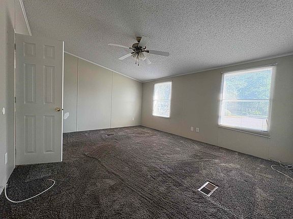 5th image of 1219 Midvale Dr.