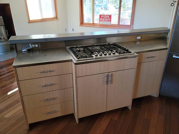 Gas range