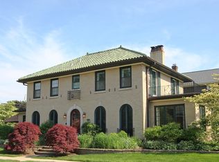 1046 N Grove Ave, Oak Park, IL