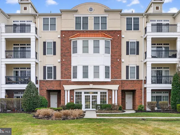 137 Grande Ave, Cherry Hill, NJ 08002