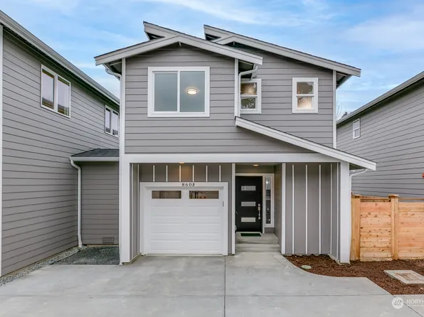 860 B SW 136th Street, Burien, WA 98166