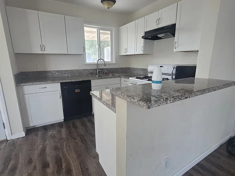 7256 Dwight Way #2 — Photo 3